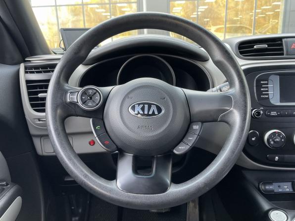 Kia Soul II Рестайлинг с пробегом 2017 года, цена 1 679 000 рублей, 43860 км, хэтчбек, Автокод Объявления