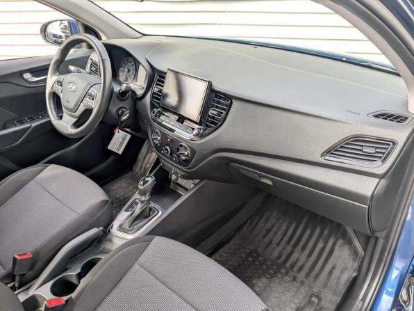 Hyundai Solaris II Рестайлинг с пробегом 2022 года, цена 1 600 000 рублей, 45136 км, седан, Автокод Объявления
