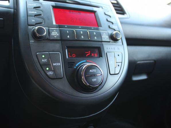 Kia Soul I Рестайлинг с пробегом 2011 года, цена 969 000 рублей, 158753 км, хэтчбек, Автокод Объявления