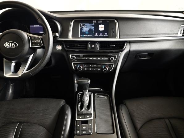 Kia Optima IV Рестайлинг с пробегом 2019 года, цена 1 800 000 рублей, 175000 км, седан, Автокод Объявления