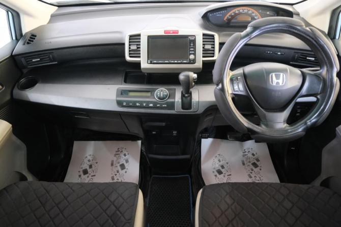 Honda Freed I с пробегом 2010 года, цена 1 199 000 рублей, 203000 км, компактвэн, Автокод Объявления