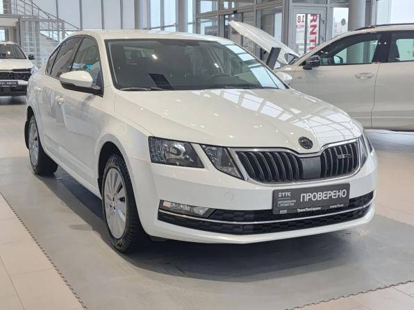 Skoda Octavia III (A7) Рестайлинг с пробегом 2018 года, цена 1 999 000 рублей, 88770 км, лифтбек, Автокод Объявления