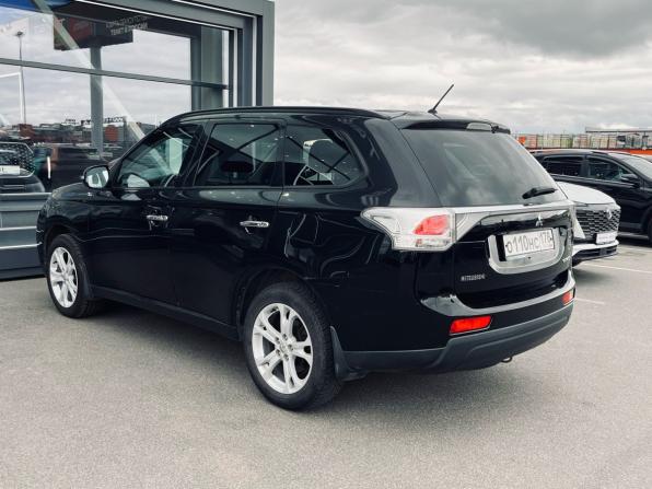 Mitsubishi Outlander III с пробегом 2012 года, цена 1 290 000 рублей, 172685 км, внедорожник, Автокод Объявления