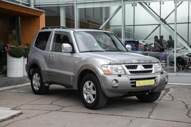 Mitsubishi Pajero III Рестайлинг с пробегом 2004 года, цена 953 000 рублей, 188500 км, внедорожник, Автокод Объявления