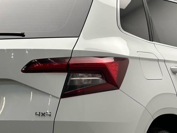 Skoda Karoq I с пробегом 2020 года, цена 2 429 000 рублей, 98215 км, внедорожник, Автокод Объявления