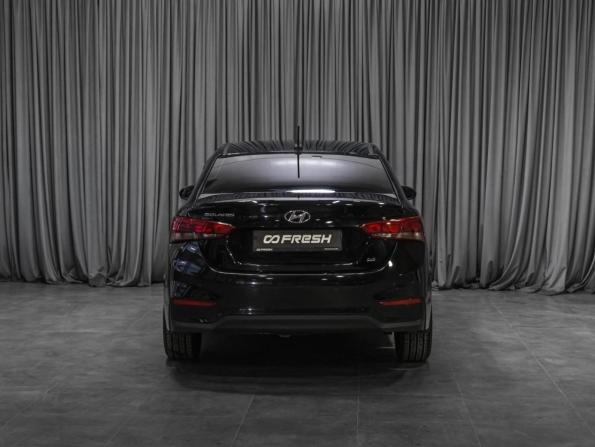 Hyundai Solaris II с пробегом 2018 года, цена 1 299 000 рублей, 159127 км, седан, Автокод Объявления