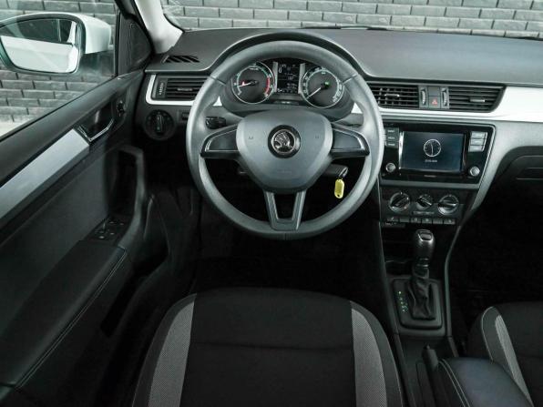 Skoda Rapid I Рестайлинг с пробегом 2019 года, цена 1 390 000 рублей, 110771 км, лифтбек, Автокод Объявления