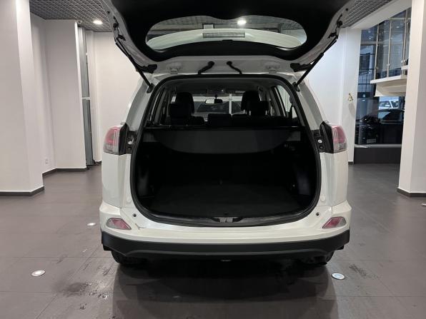 Toyota RAV4 IV (XA40) Рестайлинг с пробегом 2016 года, цена 2 349 000 рублей, 118500 км, внедорожник, Автокод Объявления