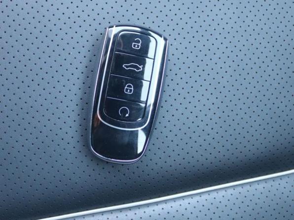 Tenet T7 с пробегом 2025 года, цена 2 239 000 рублей, 8000 км, внедорожник, Автокод Объявления