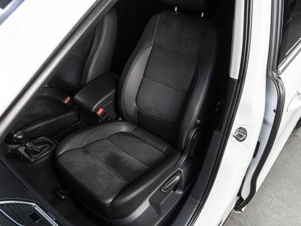 Volkswagen Sharan II Рестайлинг с пробегом 2016 года, цена 1 629 000 рублей, 109770 км, минивэн, Автокод Объявления