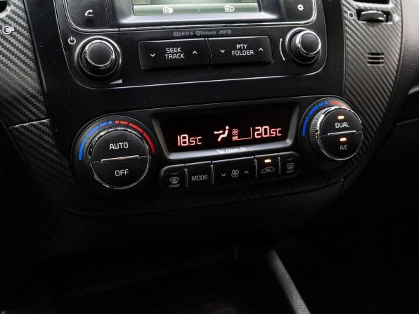 Kia Cerato III с пробегом 2014 года, цена 1 050 000 рублей, 212061 км, седан, Автокод Объявления