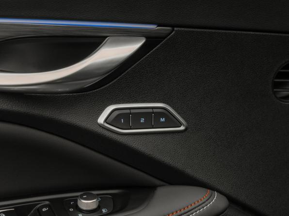 Knewstar 001 с пробегом 2024 года, цена 3 290 000 рублей, 6224 км, внедорожник, Автокод Объявления