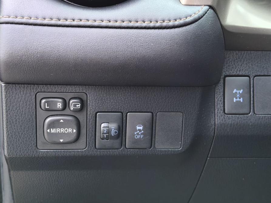 Toyota RAV4 IV (XA40) Мурманск  - изображение 19