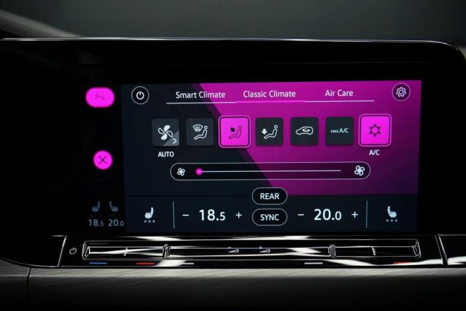Volkswagen Golf VIII с пробегом 2020 года, цена 2 477 000 рублей, 89000 км, хэтчбек, Автокод Объявления