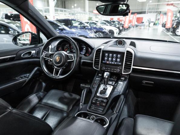 Porsche Cayenne II Рестайлинг (958) с пробегом 2017 года, цена 4 499 700 рублей, 99926 км, внедорожник, Автокод Объявления