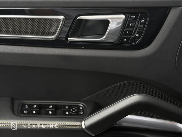 Porsche Cayenne III с пробегом 2019 года, цена 14 890 000 рублей, 86000 км, внедорожник, Автокод Объявления