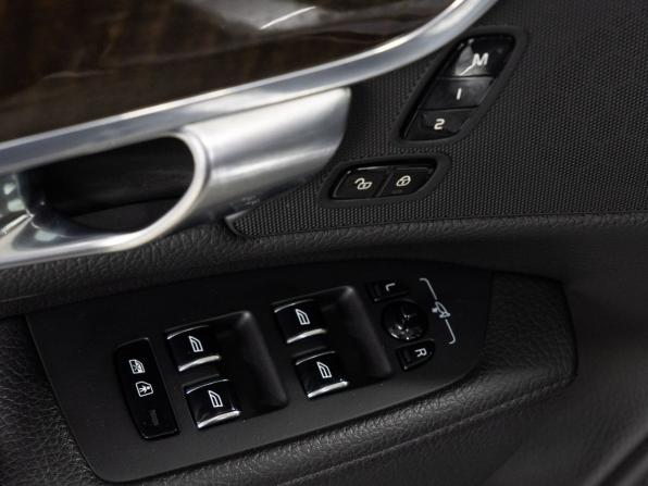 Volvo S90 II с пробегом 2017 года, цена 2 380 000 рублей, 153756 км, седан, Автокод Объявления