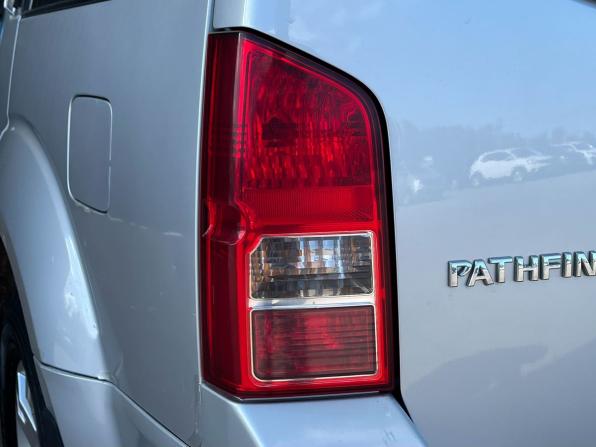 Nissan Pathfinder III Рестайлинг с пробегом 2010 года, цена 1 047 000 рублей, 280666 км, внедорожник, Автокод Объявления