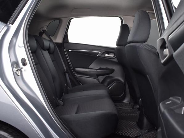 Honda Fit III Рестайлинг с пробегом 2018 года, цена 989 995 рублей, 168884 км, хэтчбек, Автокод Объявления