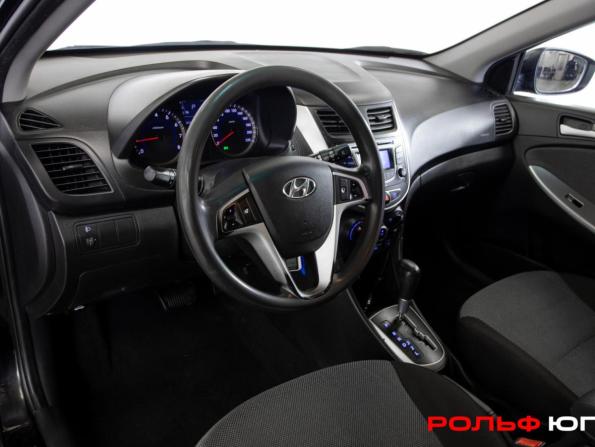 Hyundai Solaris I с пробегом 2012 года, цена 528 000 рублей, 317822 км, хэтчбек, Автокод Объявления