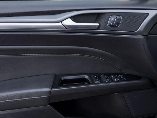 Ford Mondeo V с пробегом 2016 года, цена 1 130 000 рублей, 156600 км, седан, Автокод Объявления