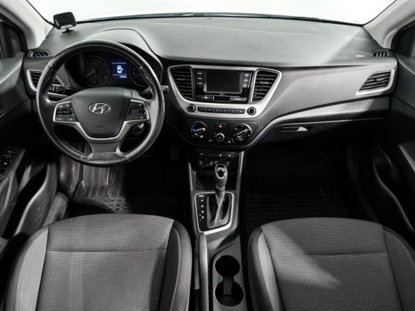 Hyundai Solaris II с пробегом 2017 года, цена 1 362 000 рублей, 100300 км, седан, Автокод Объявления