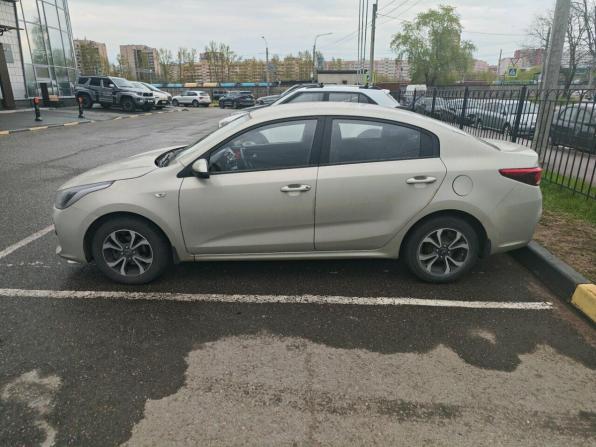 Kia Rio IV с пробегом 2018 года, цена 1 550 000 рублей, 76470 км, седан, Автокод Объявления