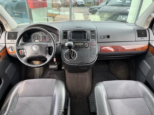 Volkswagen Multivan T5 с пробегом 2008 года, цена 1 415 000 рублей, 230000 км, минивэн, Автокод Объявления