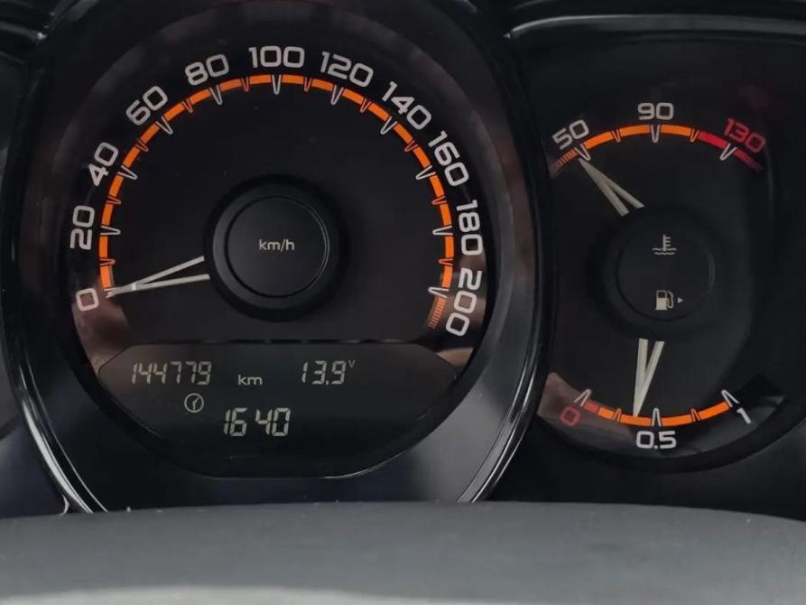 Lada (ВАЗ) Vesta I Санкт-Петербург  - изображение 13