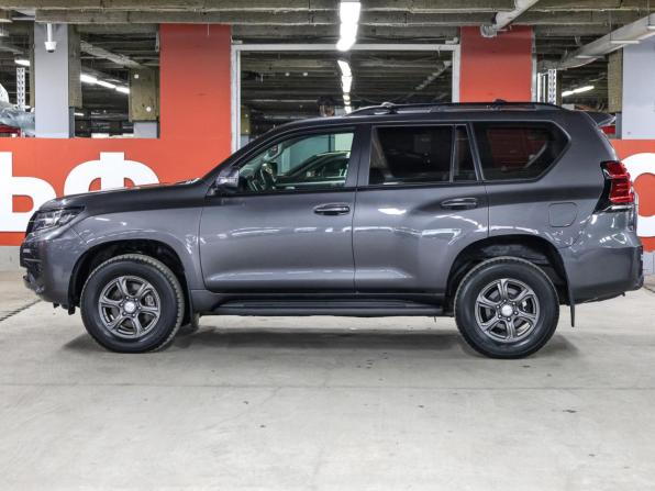 Toyota Land Cruiser Prado 150 Series Рестайлинг 2 с пробегом 2018 года, цена 4 950 000 рублей, 101365 км, внедорожник, Автокод Объявления