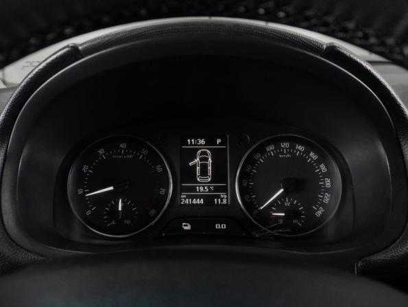 Skoda Roomster I Рестайлинг с пробегом 2011 года, цена 750 000 рублей, 241444 км, компактвэн, Автокод Объявления