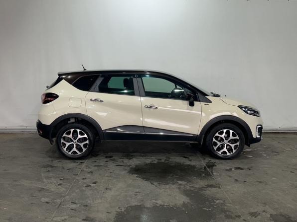 Renault Kaptur I с пробегом 2018 года, цена 1 260 000 рублей, 68628 км, внедорожник, Автокод Объявления