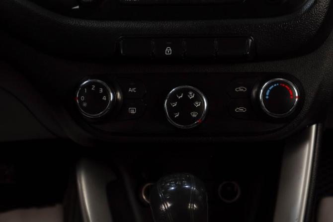 Kia Ceed II с пробегом 2013 года, цена 759 000 рублей, 194866 км, хэтчбек, Автокод Объявления