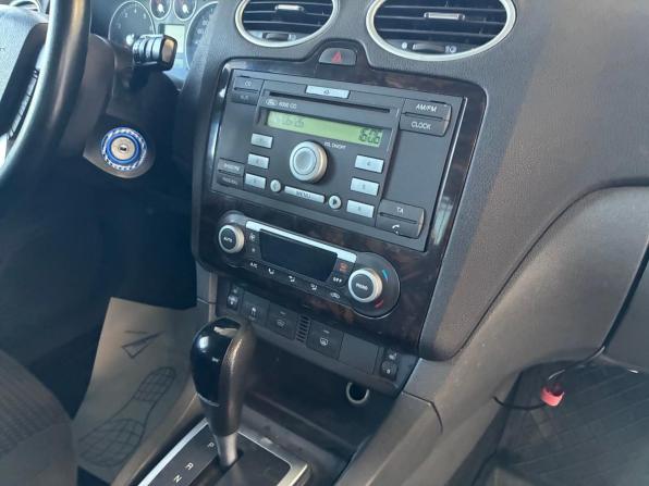 Ford Focus II с пробегом 2005 года, цена 495 000 рублей, 221000 км, седан, Автокод Объявления