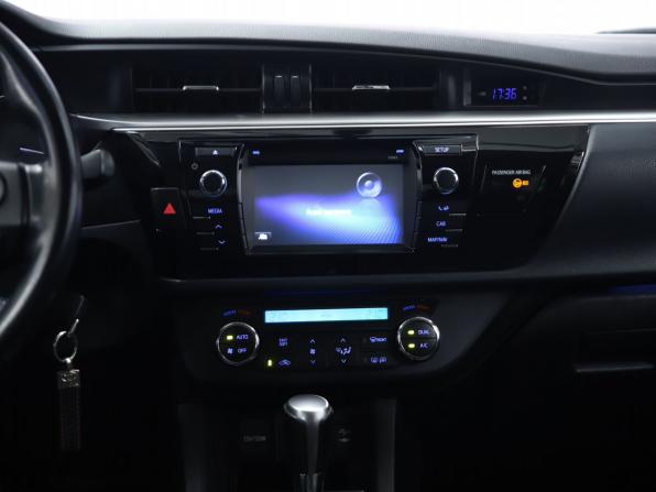 Toyota Corolla XI (E160 E170 E180) с пробегом 2014 года, цена 1 590 000 рублей, 117220 км, седан, Автокод Объявления