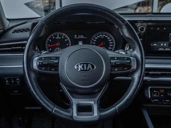 Kia K5 III с пробегом 2020 года, цена 2 605 000 рублей, 110382 км, седан, Автокод Объявления