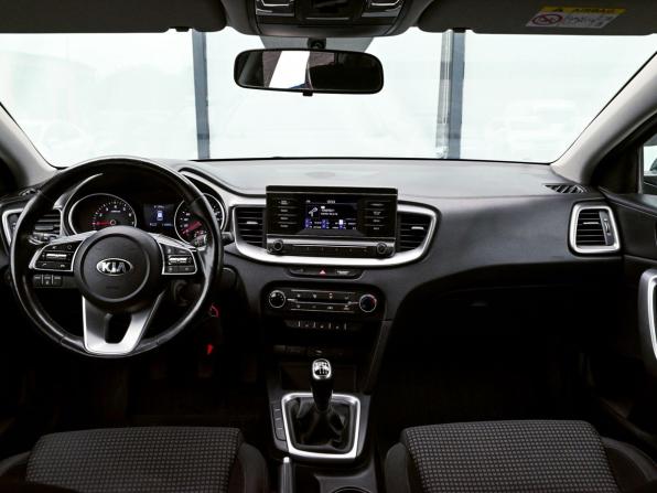 Kia Ceed III с пробегом 2021 года, цена 1 719 000 рублей, 110932 км, универсал, Автокод Объявления