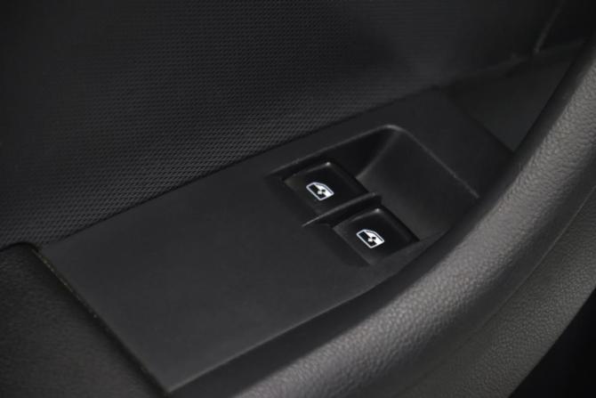Skoda Rapid I с пробегом 2016 года, цена 825 450 рублей, 240120 км, лифтбек, Автокод Объявления