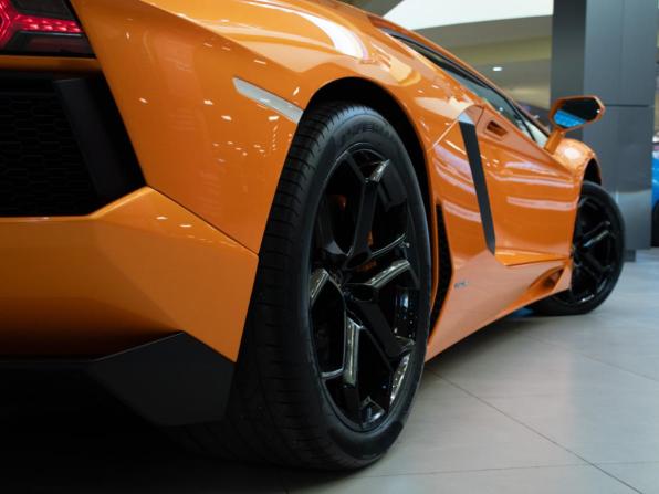 Lamborghini Aventador I с пробегом 2014 года, цена 27 000 000 рублей, 6160 км, купе, Автокод Объявления