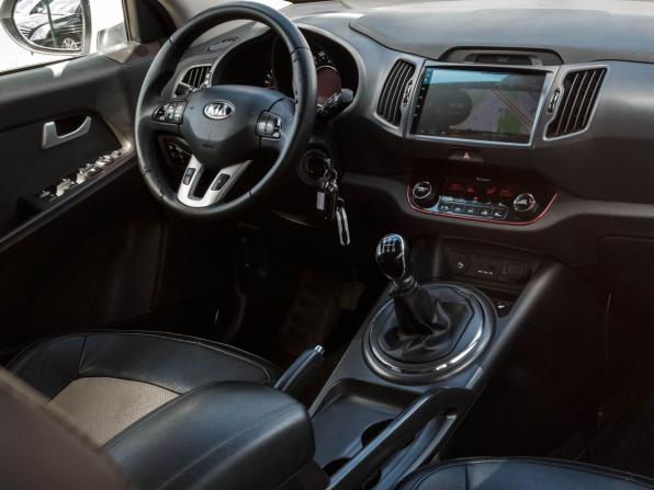 Kia Sportage III с пробегом 2013 года, цена 1 280 000 рублей, 211323 км, внедорожник, Автокод Объявления