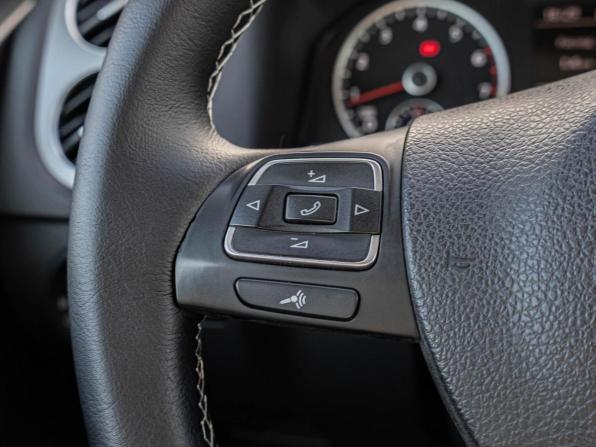 Volkswagen Tiguan I Рестайлинг с пробегом 2015 года, цена 1 260 000 рублей, 214377 км, внедорожник, Автокод Объявления