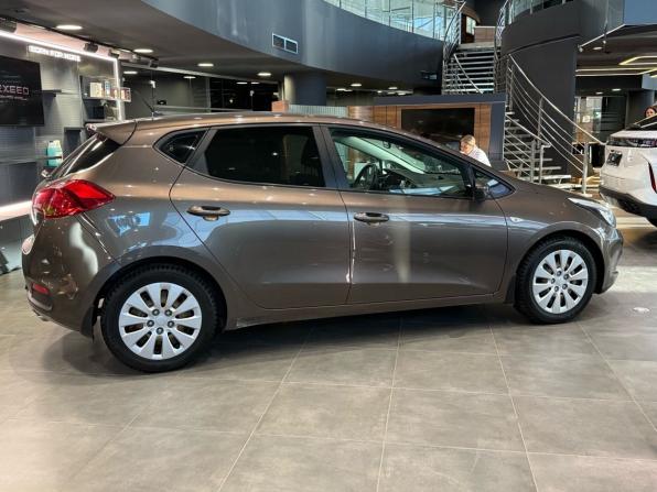 Kia Ceed II с пробегом 2012 года, цена 940 000 рублей, 186469 км, хэтчбек, Автокод Объявления