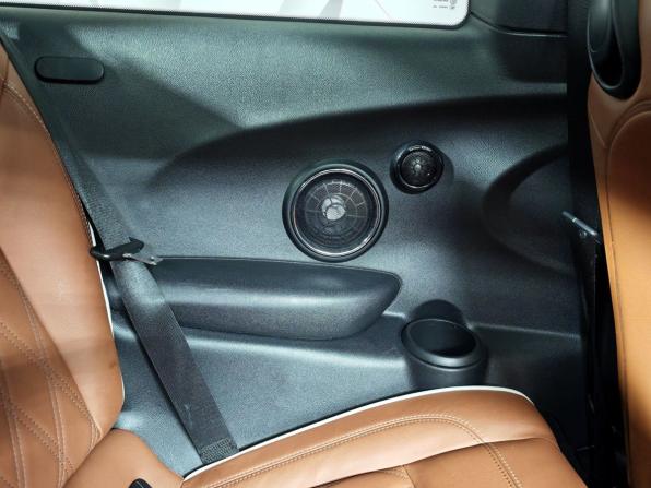 Mini Hatch III (F55/F56) Рестайлинг с пробегом 2020 года, цена 2 920 500 рублей, 82634 км, хэтчбек, Автокод Объявления