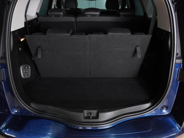 Renault Scenic IV с пробегом 2017 года, цена 1 499 000 рублей, 281326 км, компактвэн, Автокод Объявления
