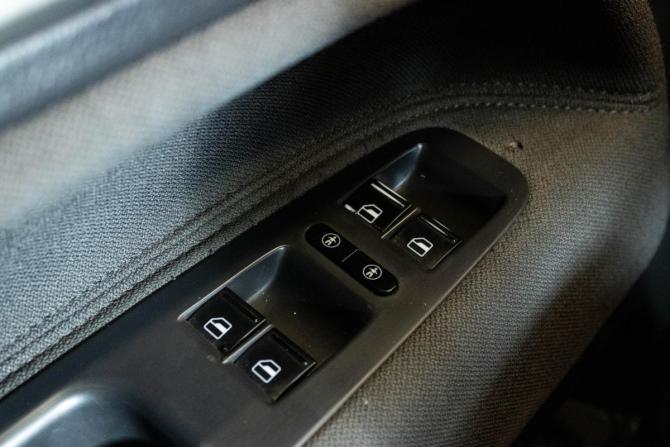 Volkswagen Touareg I Рестайлинг с пробегом 2008 года, цена 1 208 000 рублей, 280341 км, внедорожник, Автокод Объявления