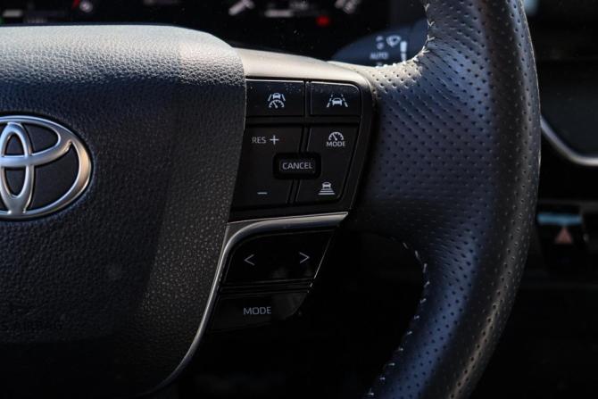 Toyota Camry IX (XV80) China Market с пробегом 2024 года, цена 3 730 000 рублей, 12281 км, седан, Автокод Объявления