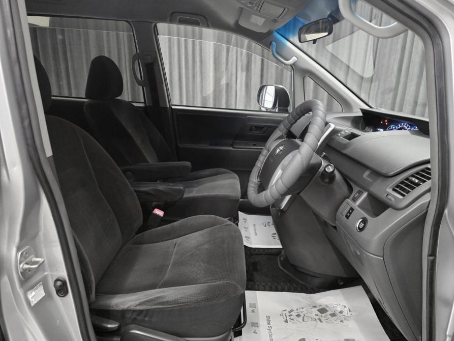 Toyota Noah II (R70) Красноярск  - изображение 10