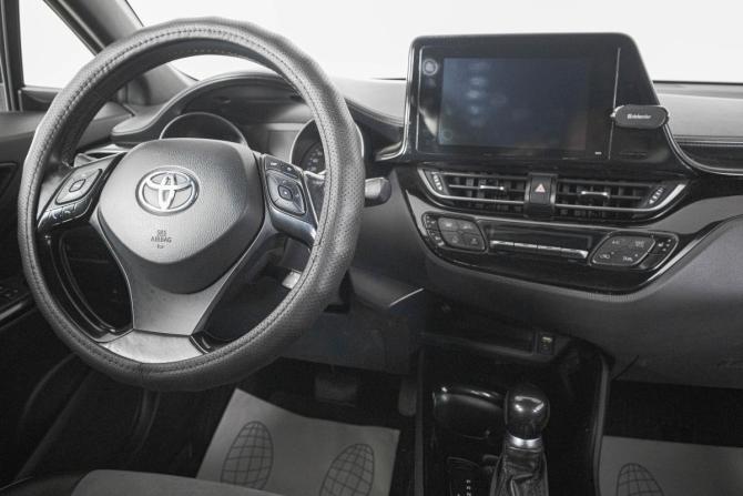 Toyota C-HR I с пробегом 2018 года, цена 2 049 000 рублей, 96500 км, внедорожник, Автокод Объявления