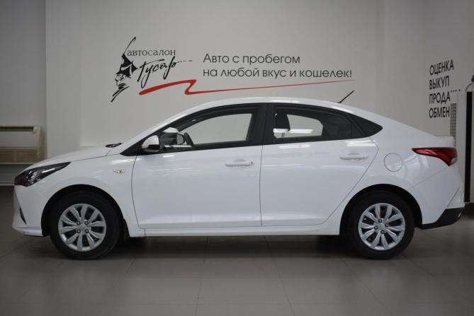 Hyundai Solaris II Рестайлинг с пробегом 2021 года, цена 1 689 000 рублей, 52000 км, седан, Автокод Объявления