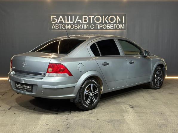 Opel Astra H Рестайлинг с пробегом 2011 года, цена 600 000 рублей, 184050 км, хэтчбек, Автокод Объявления